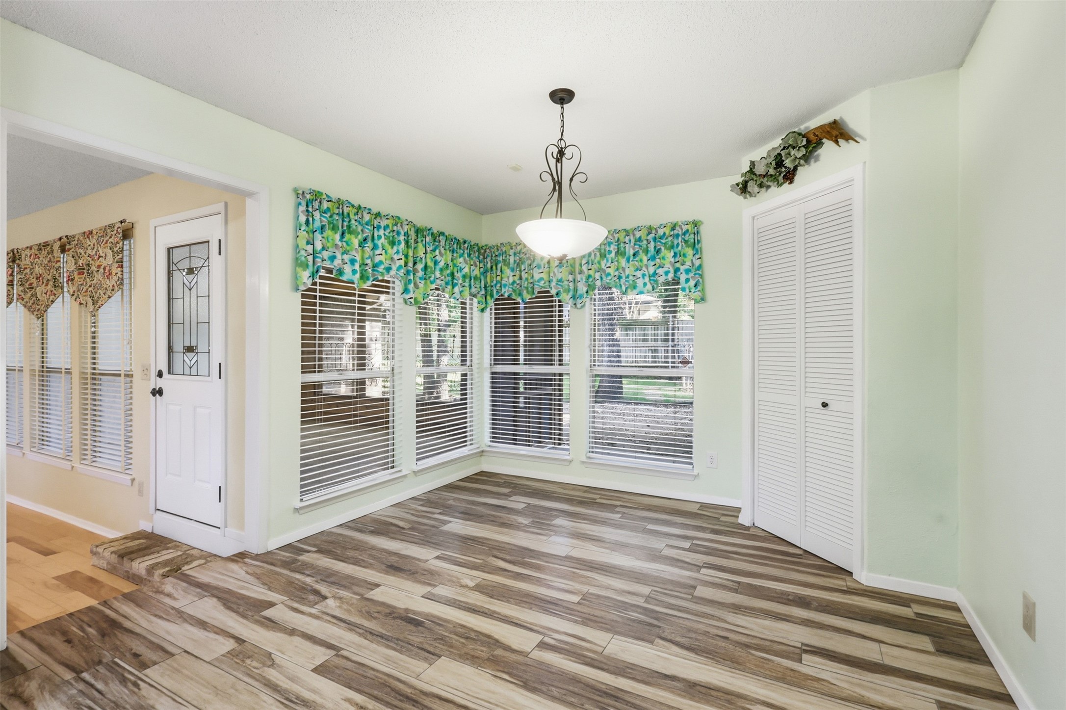 2108 Edgewood Court Arlington TX 76013