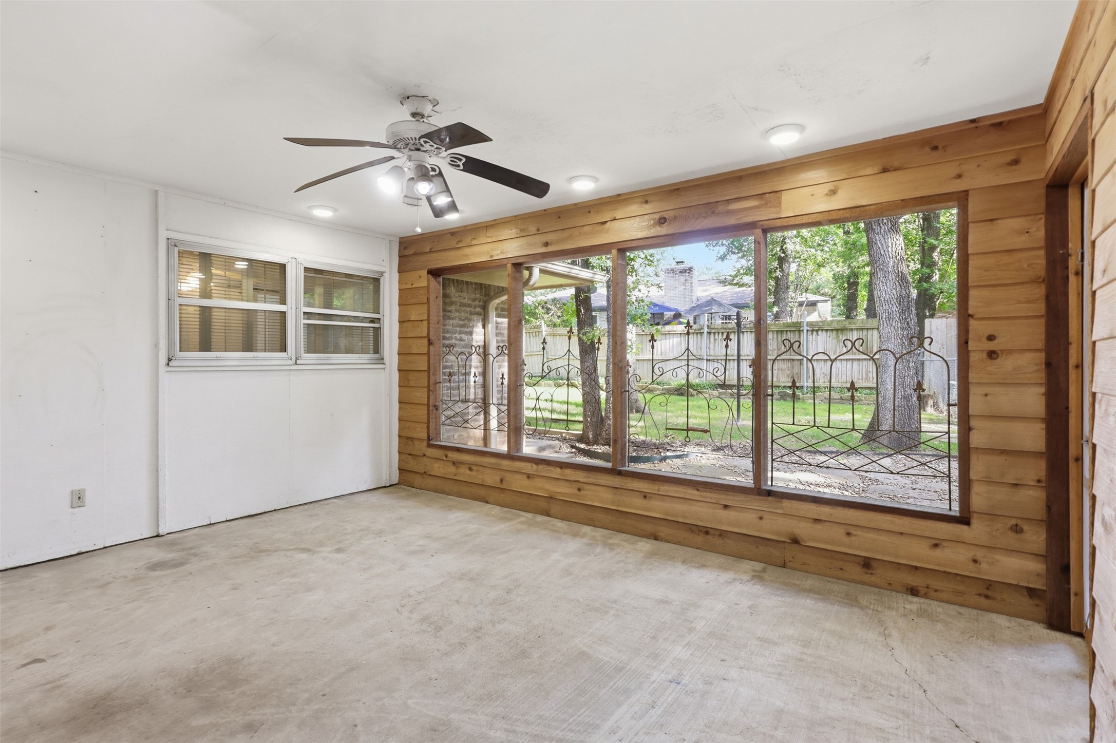 2108 Edgewood Court Arlington TX 76013
