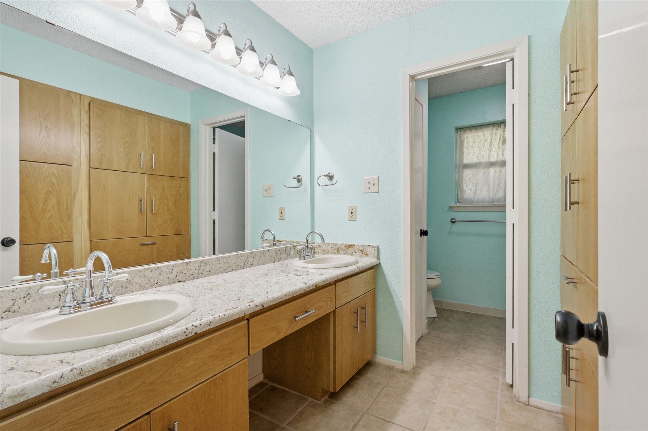 2108 Edgewood Court Arlington TX 76013