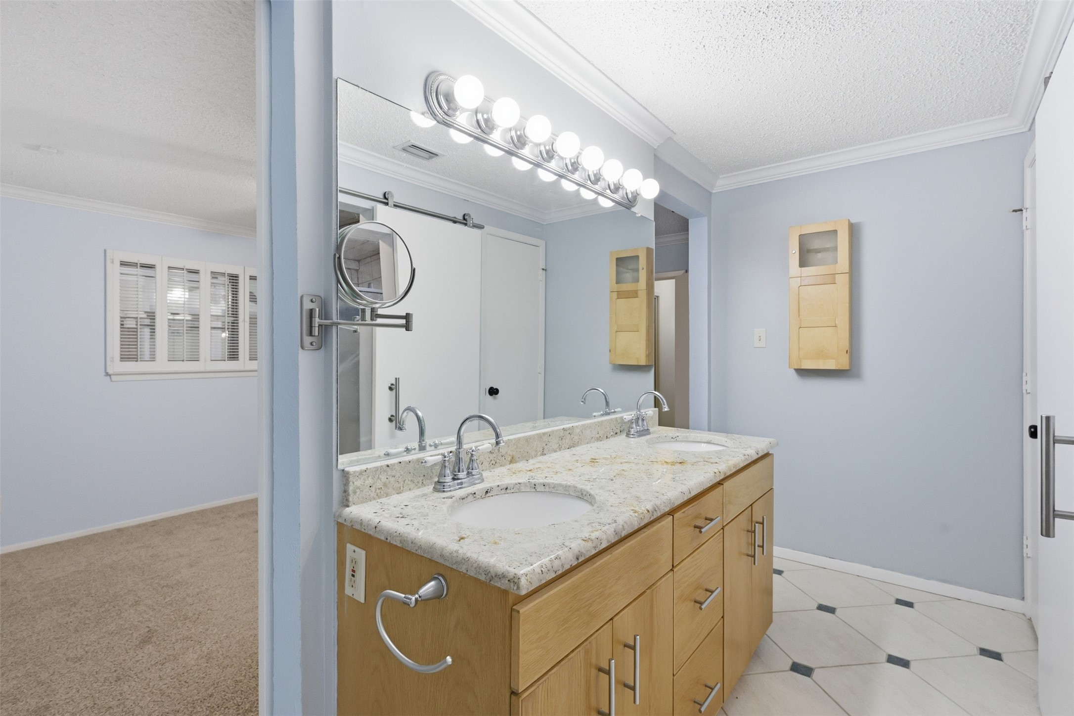 2108 Edgewood Court Arlington TX 76013