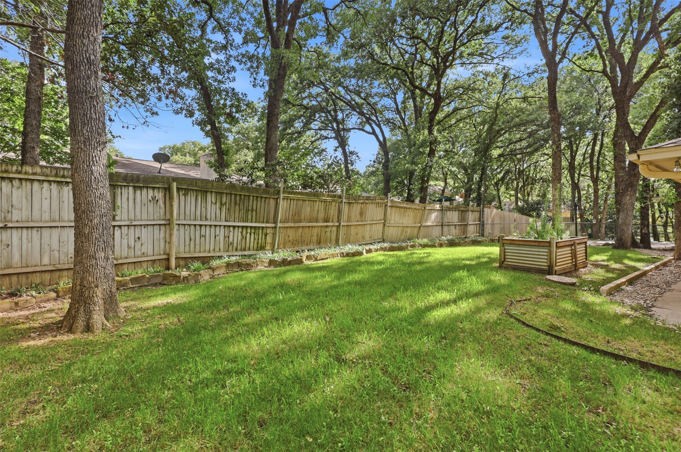 2108 Edgewood Court Arlington TX 76013