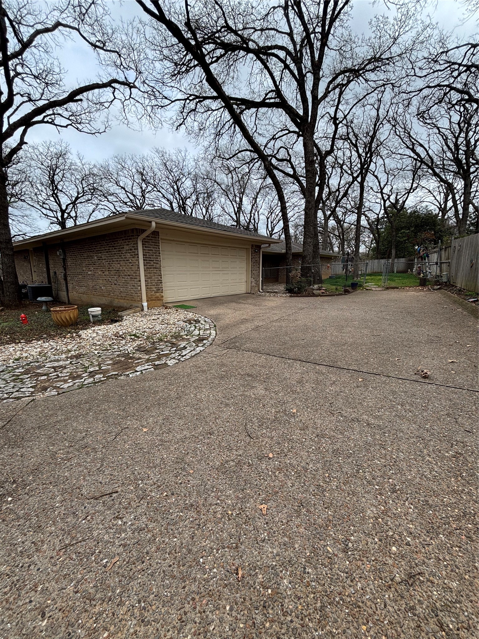 2108 Edgewood Court Arlington TX 76013