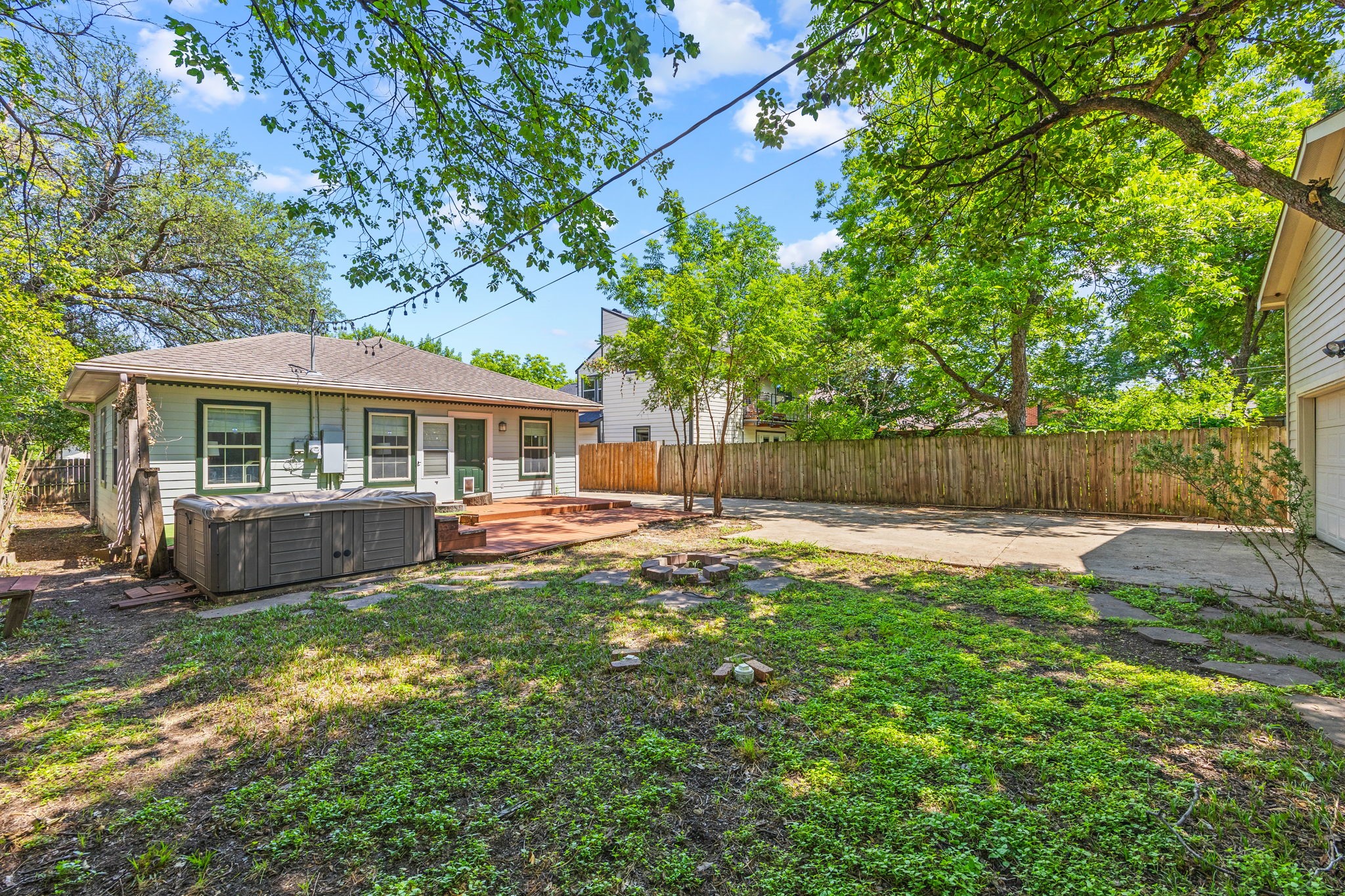 815 Turner Avenue Dallas TX 75208