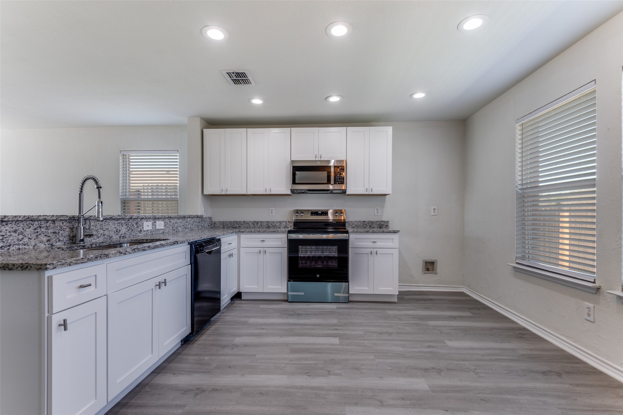 312 Stanford Forney TX 75126