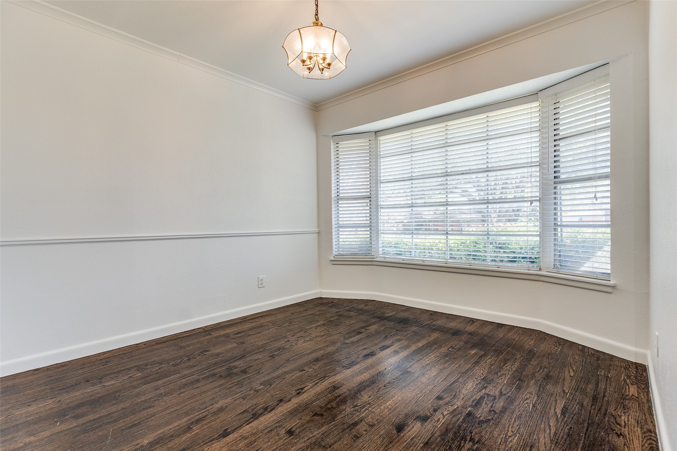 6519 Ravendale Lane Dallas TX 75214