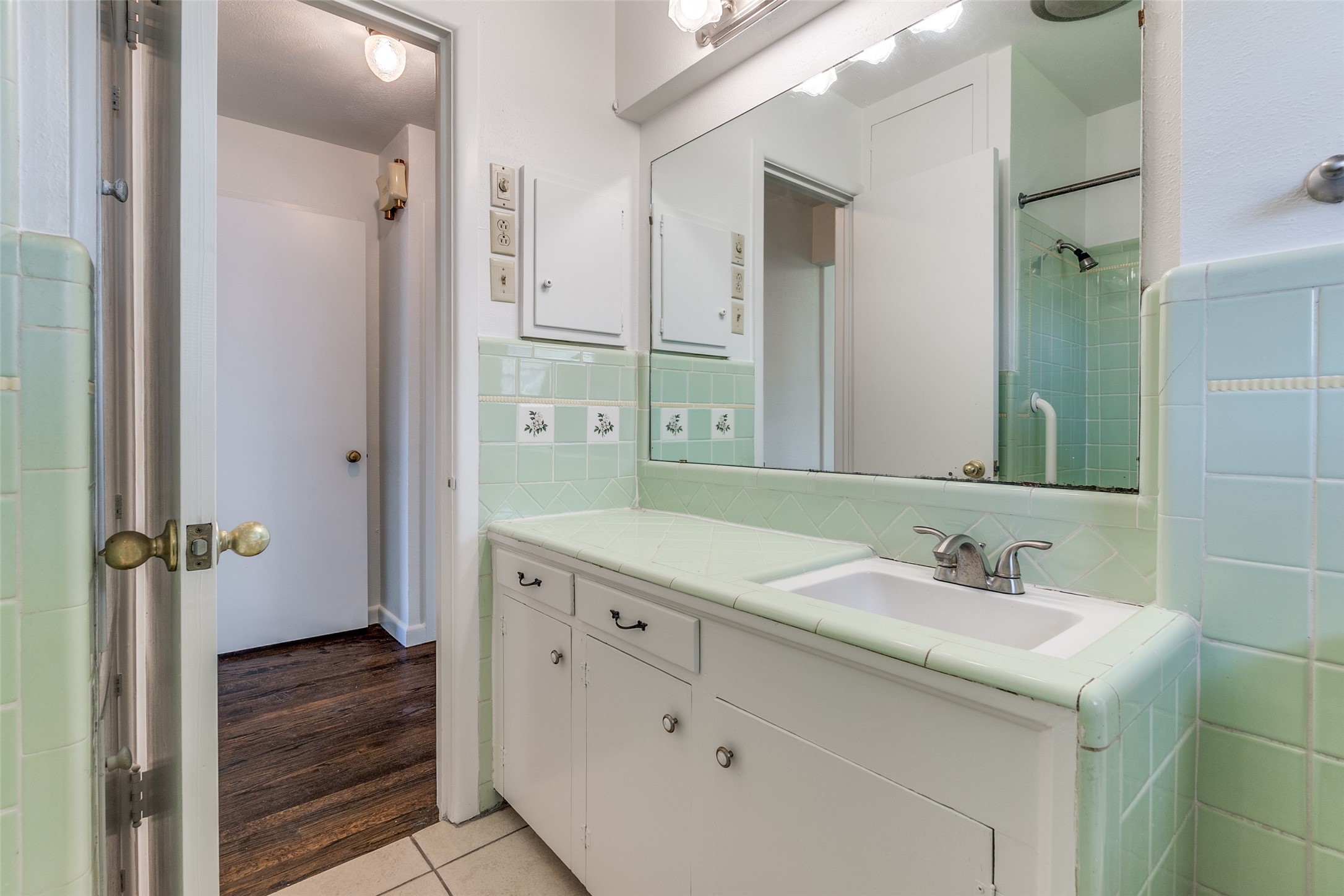 6519 Ravendale Lane Dallas TX 75214