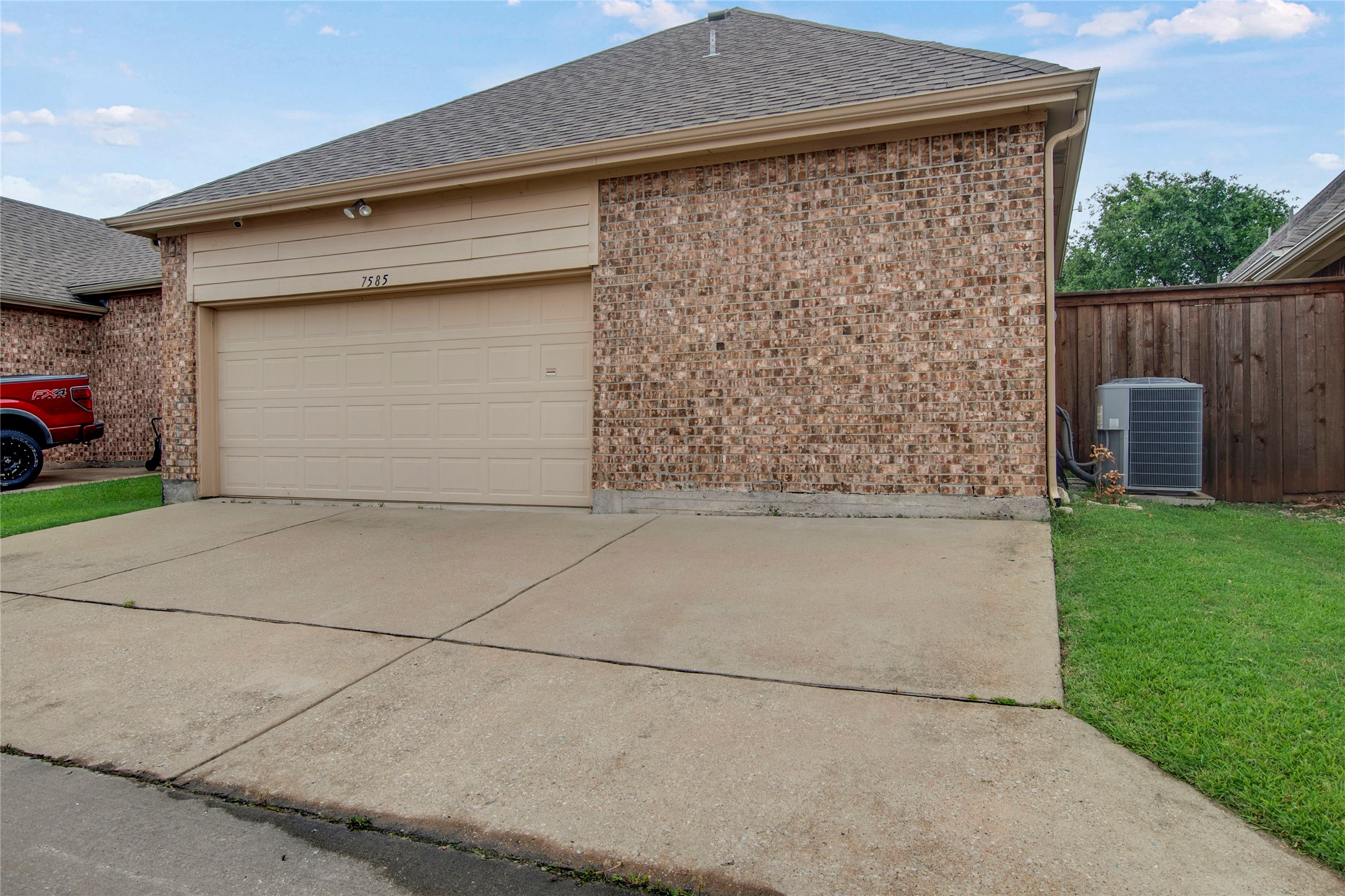 7585 Glasshouse Walk Frisco TX 75035