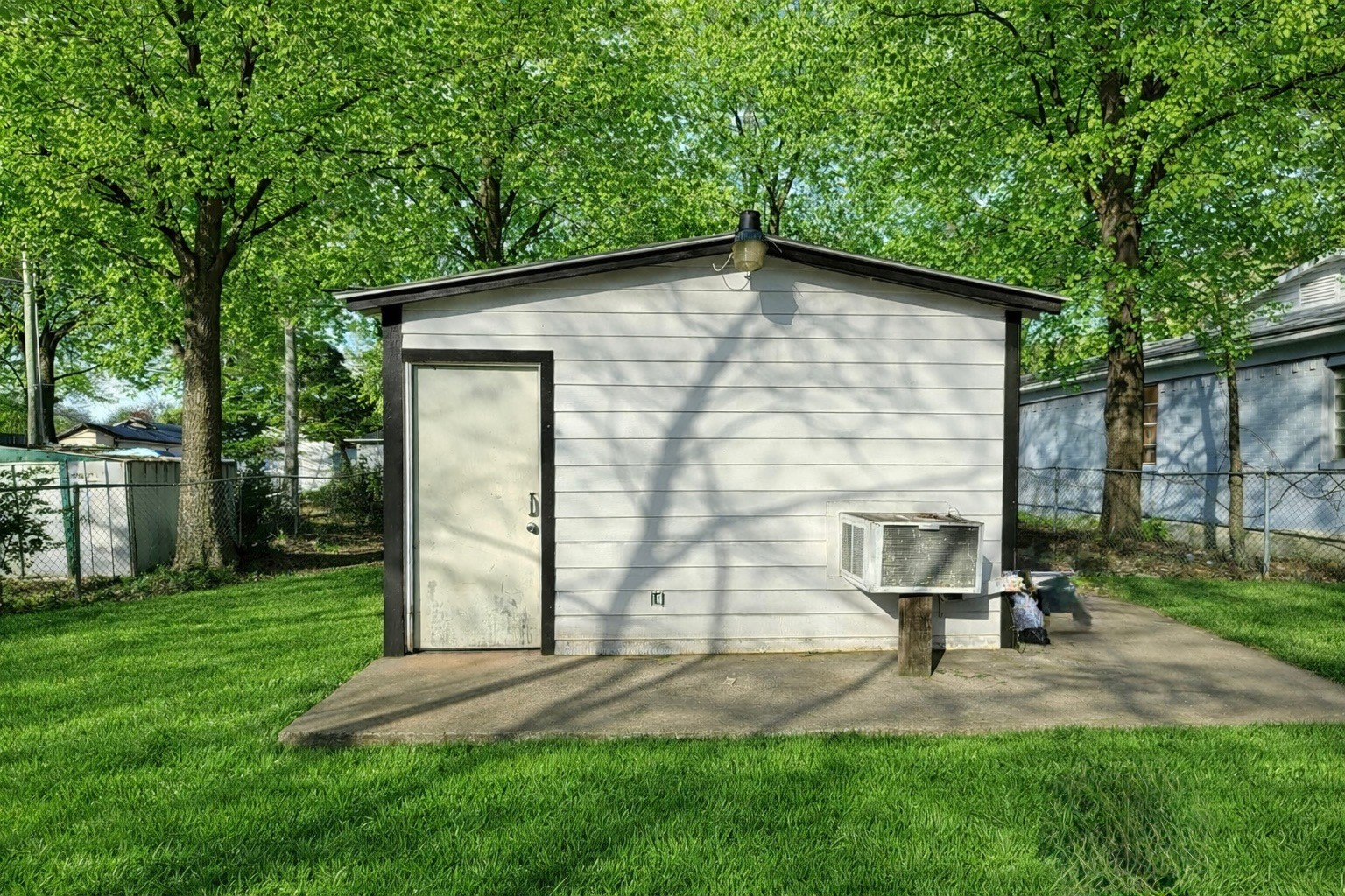 625 E Acheson Street Denison TX 75021