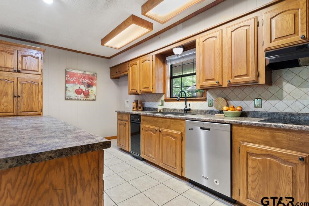 522 Woodside Drive Hideaway TX 75771