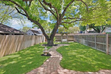 1427 Stagecoach Drive Richardson TX 75080