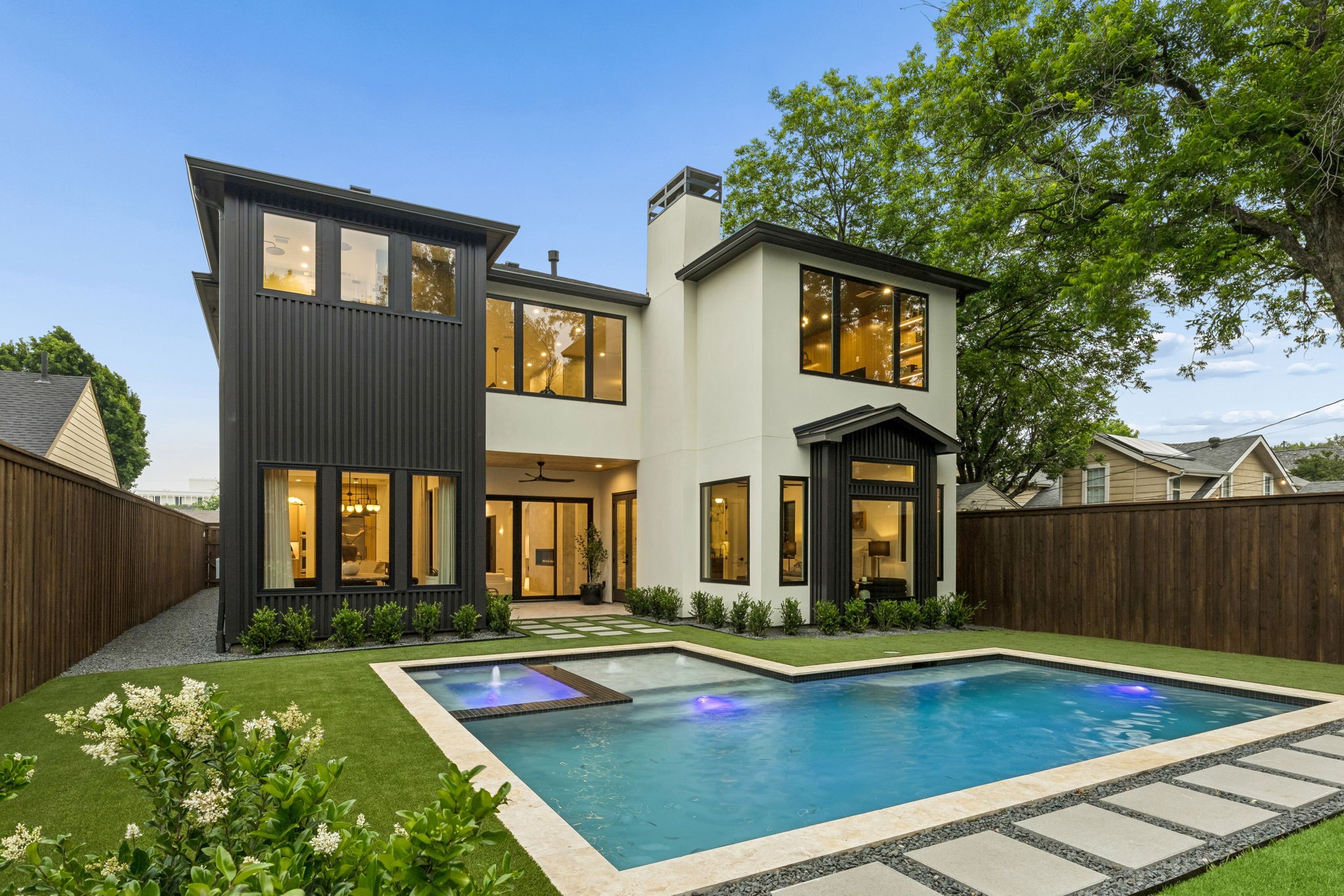 7615 Morton Street Dallas TX 75209