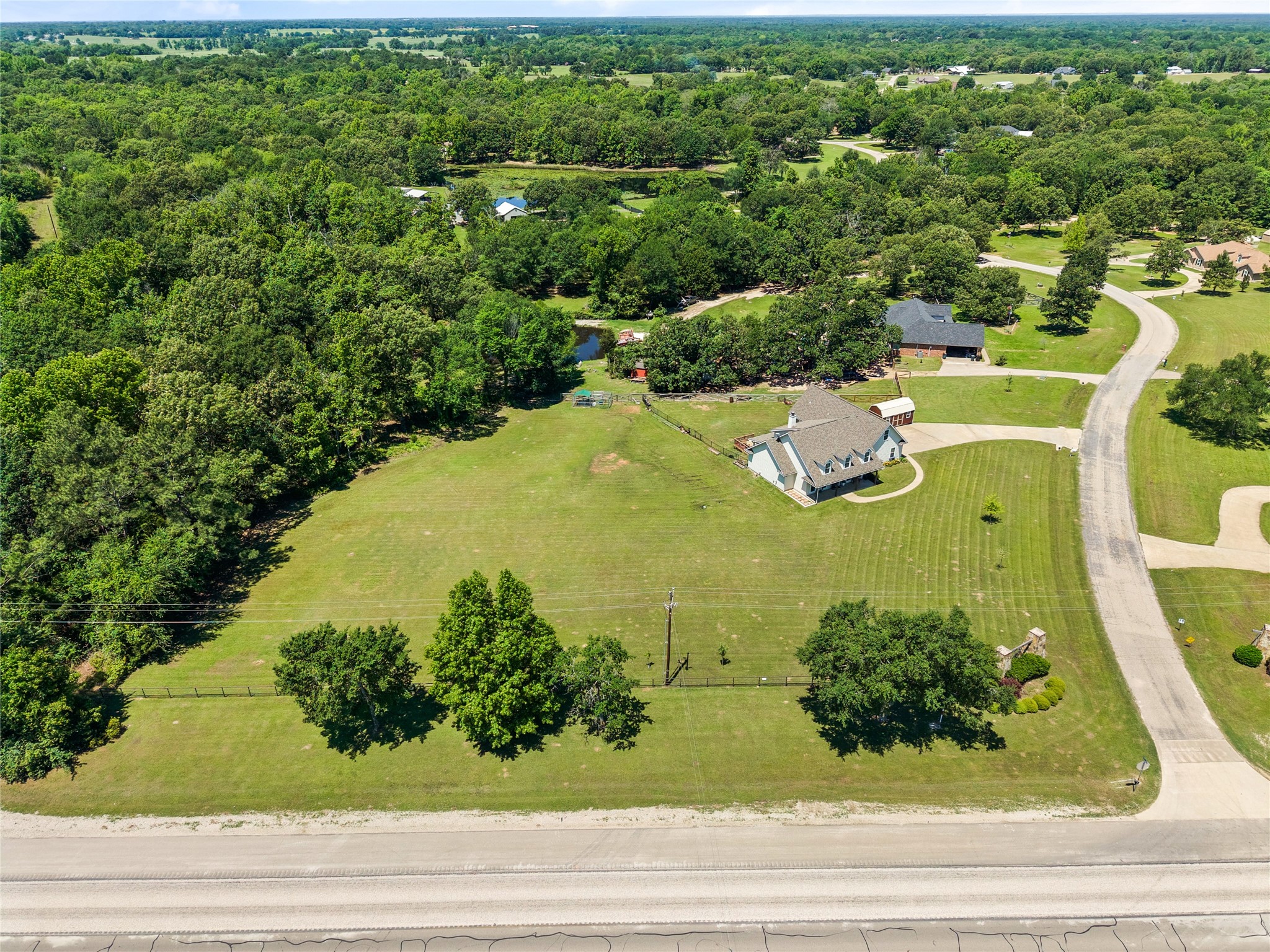 155 Rs County Road Emory TX 75440