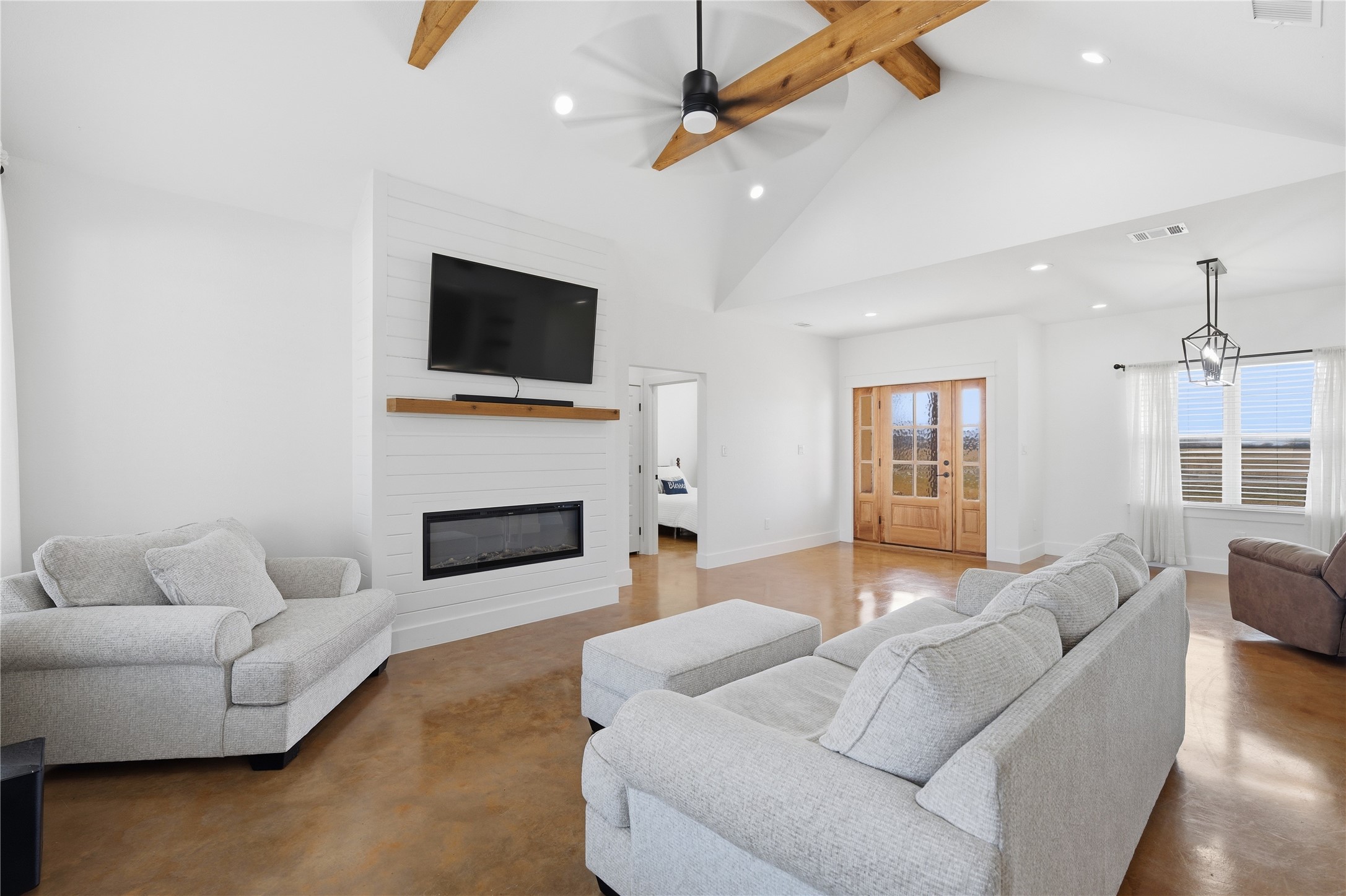 35835 Fm 47 Mabank TX 75147