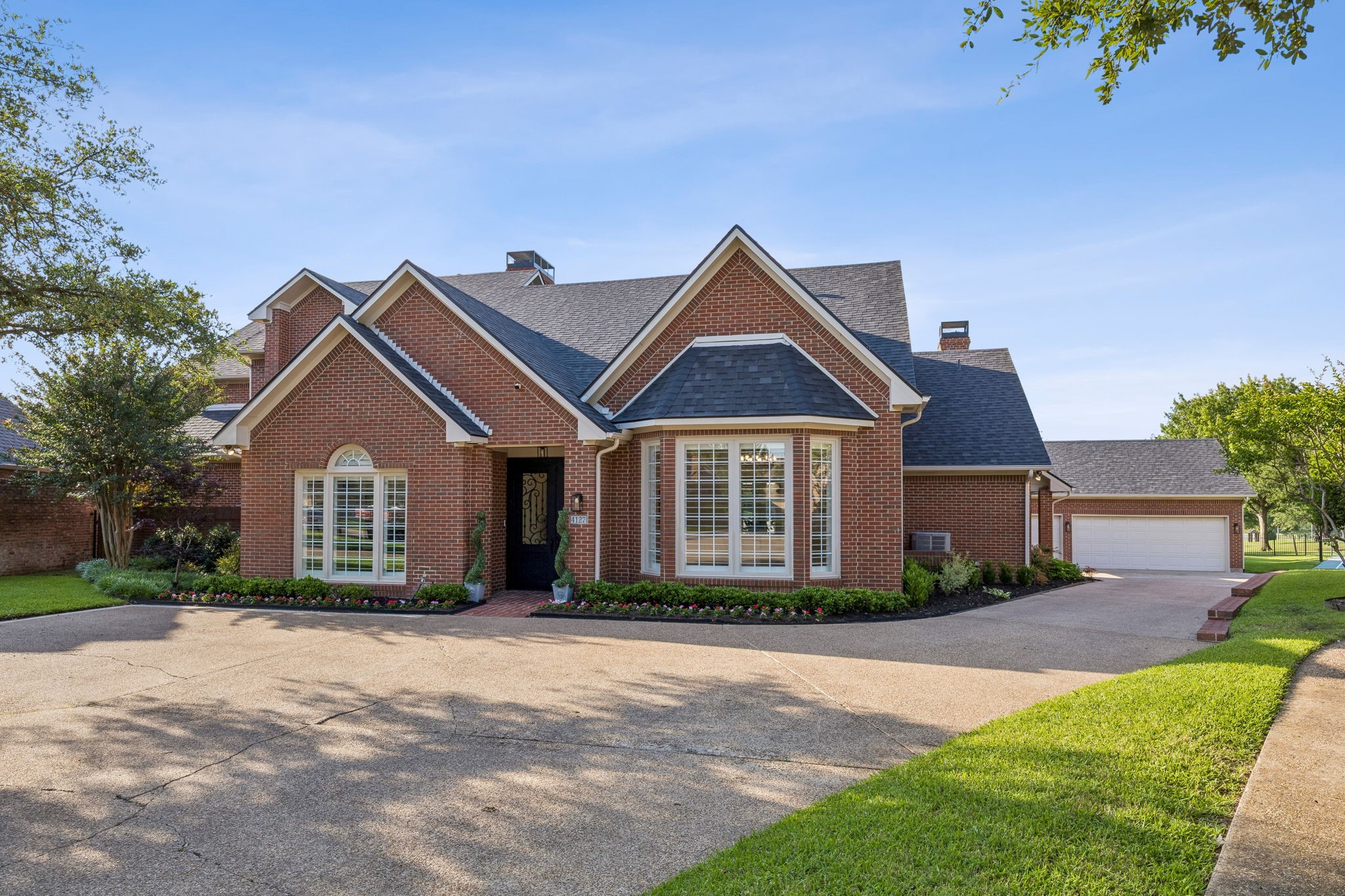 4127 Manorview Lane Dallas TX 75228