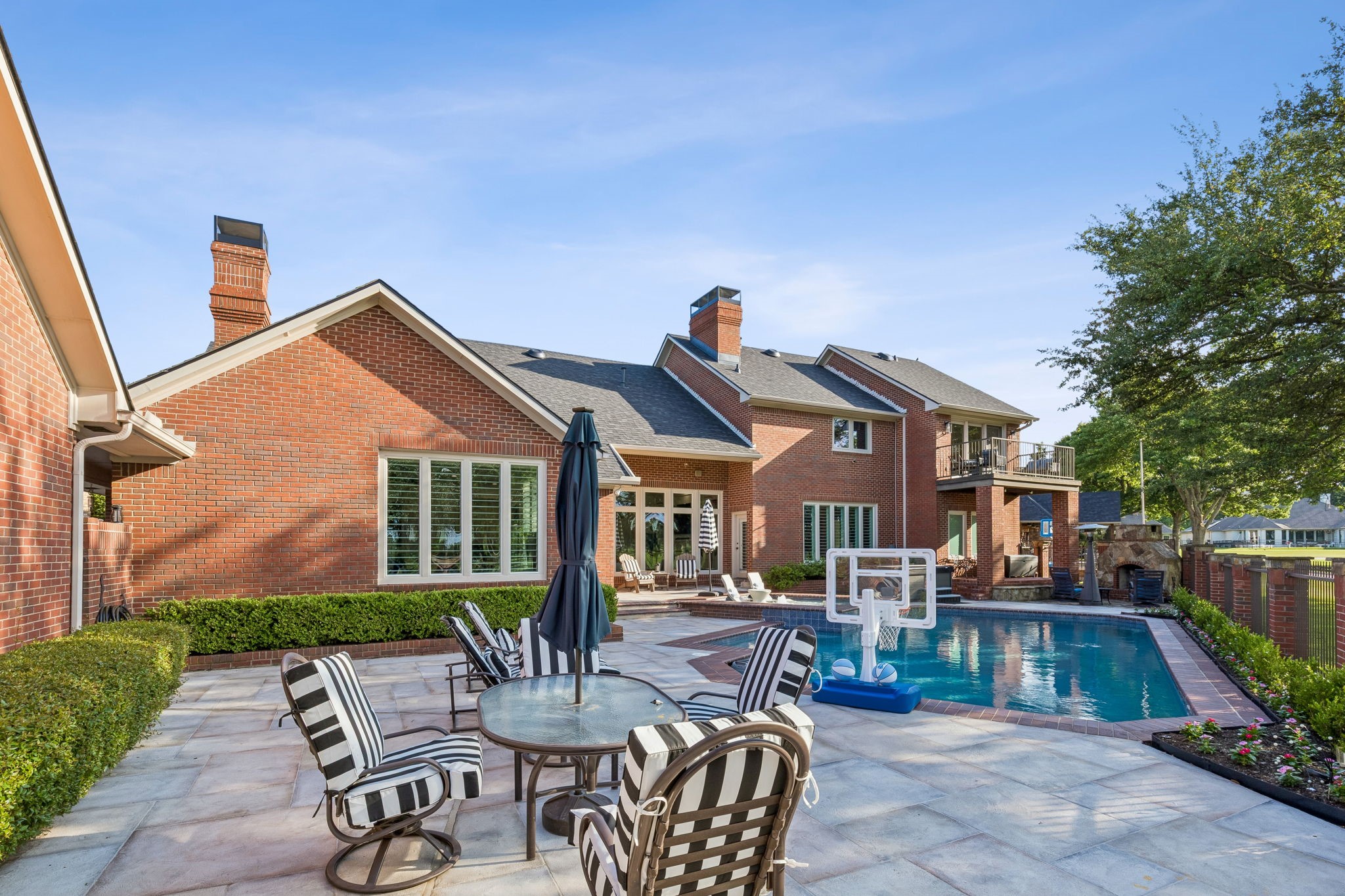 4127 Manorview Lane Dallas TX 75228