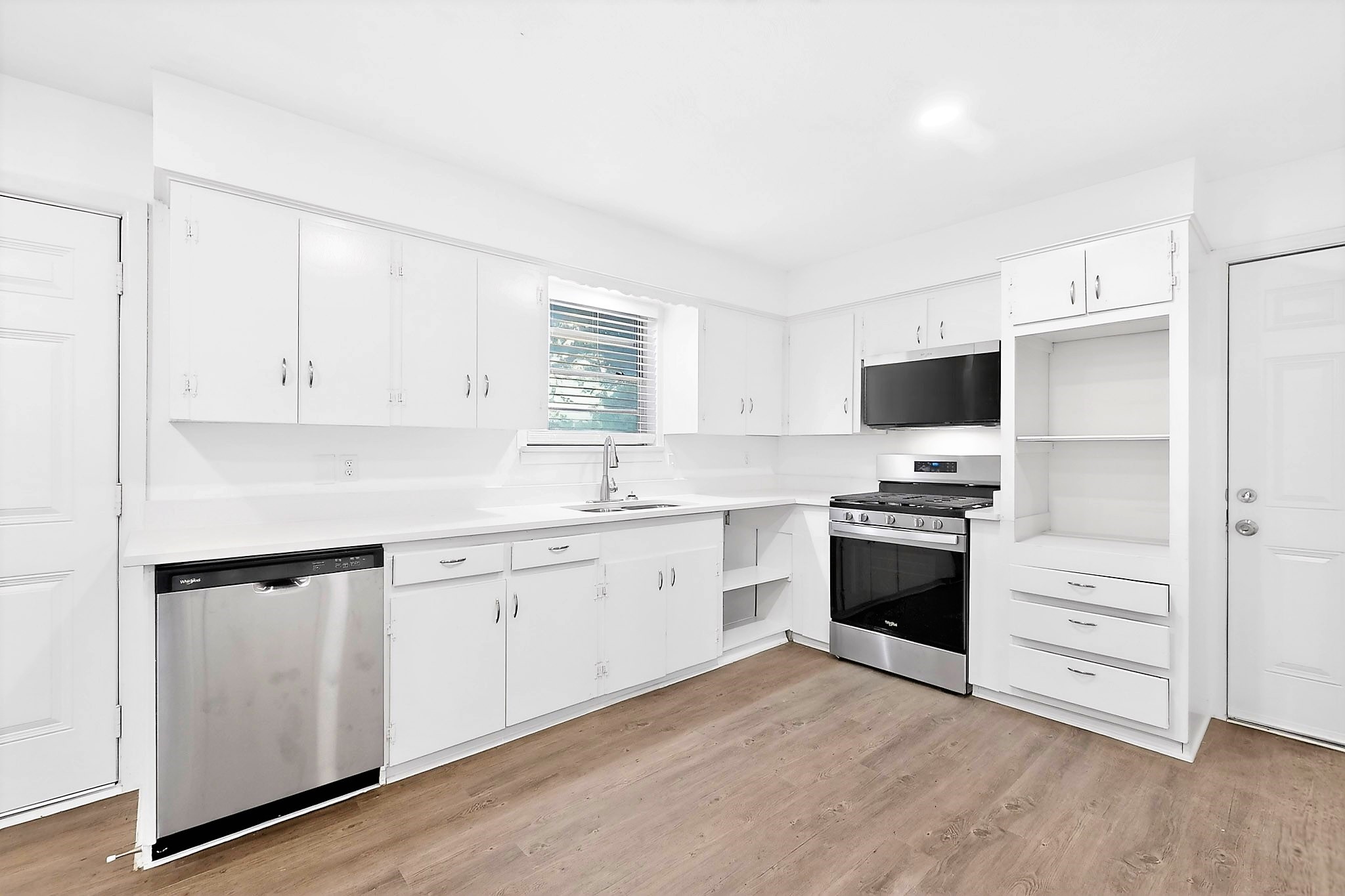1602 Dakota Drive Garland TX 75043
