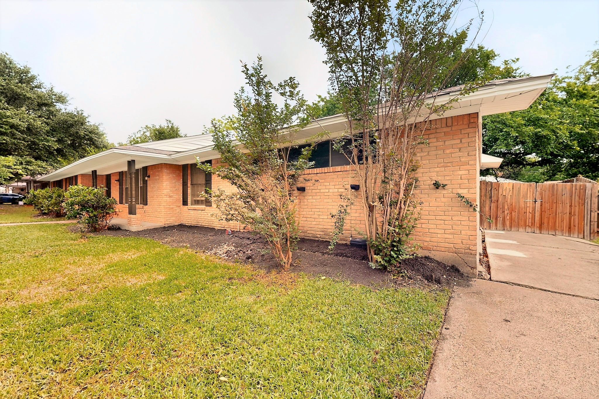 1602 Dakota Drive Garland TX 75043