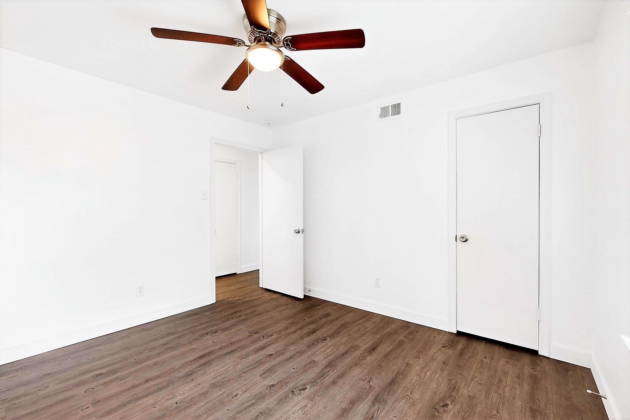 1602 Dakota Drive Garland TX 75043