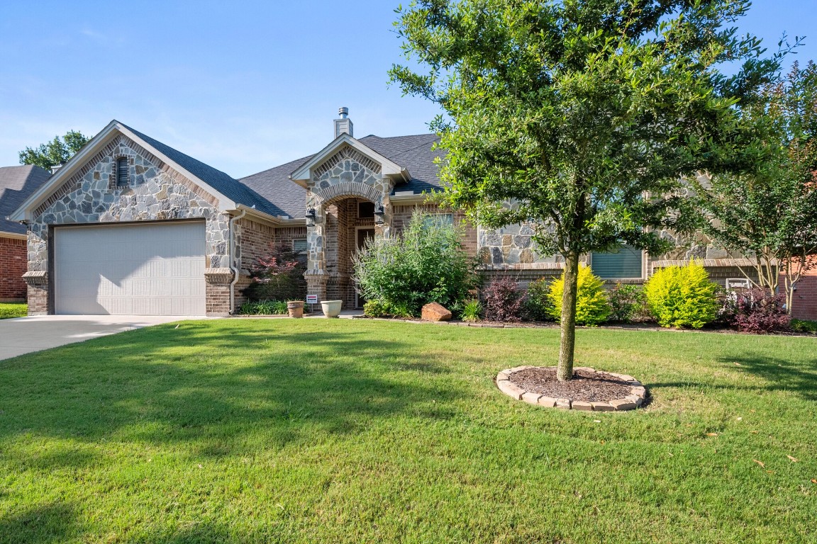 1040 Acorn Lane Burleson TX 76028
