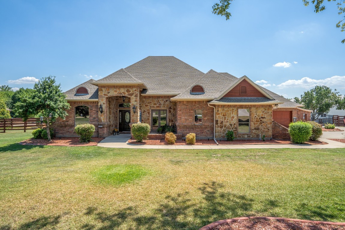 7800 Oak Creek Lane Denton TX 76208