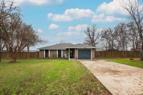 302 Marita Road Greenville TX 75402