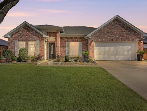 6709 Stone Branch Drive Arlington TX 76001
