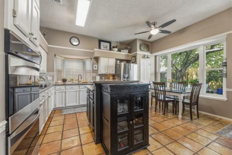 4433 Carolina Street Grand Prairie TX 75052