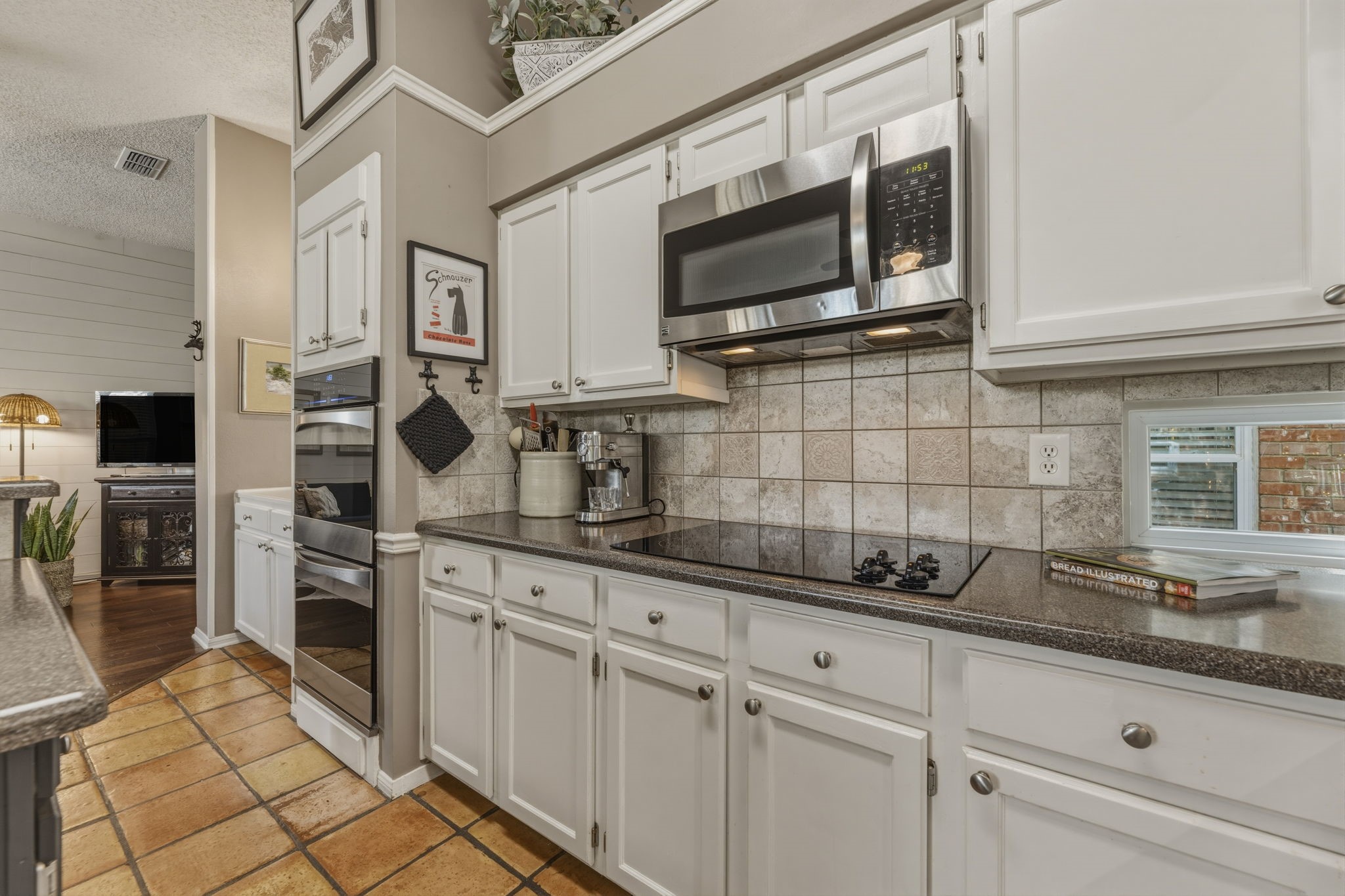 4433 Carolina Street Grand Prairie TX 75052