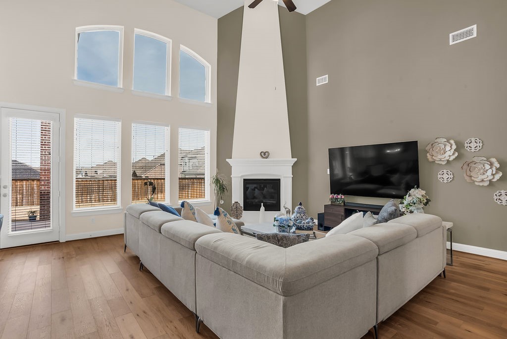 1504 S Mitchell Road Mansfield TX 76063
