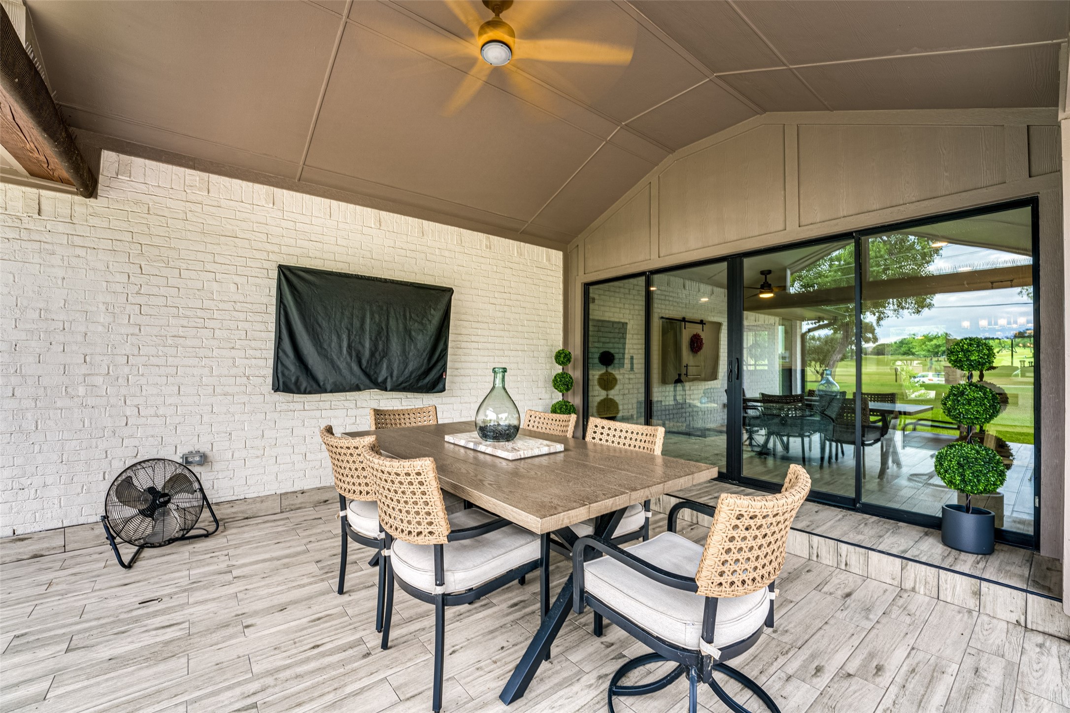 14254 Coral Harbour Court Farmers Branch TX 75234