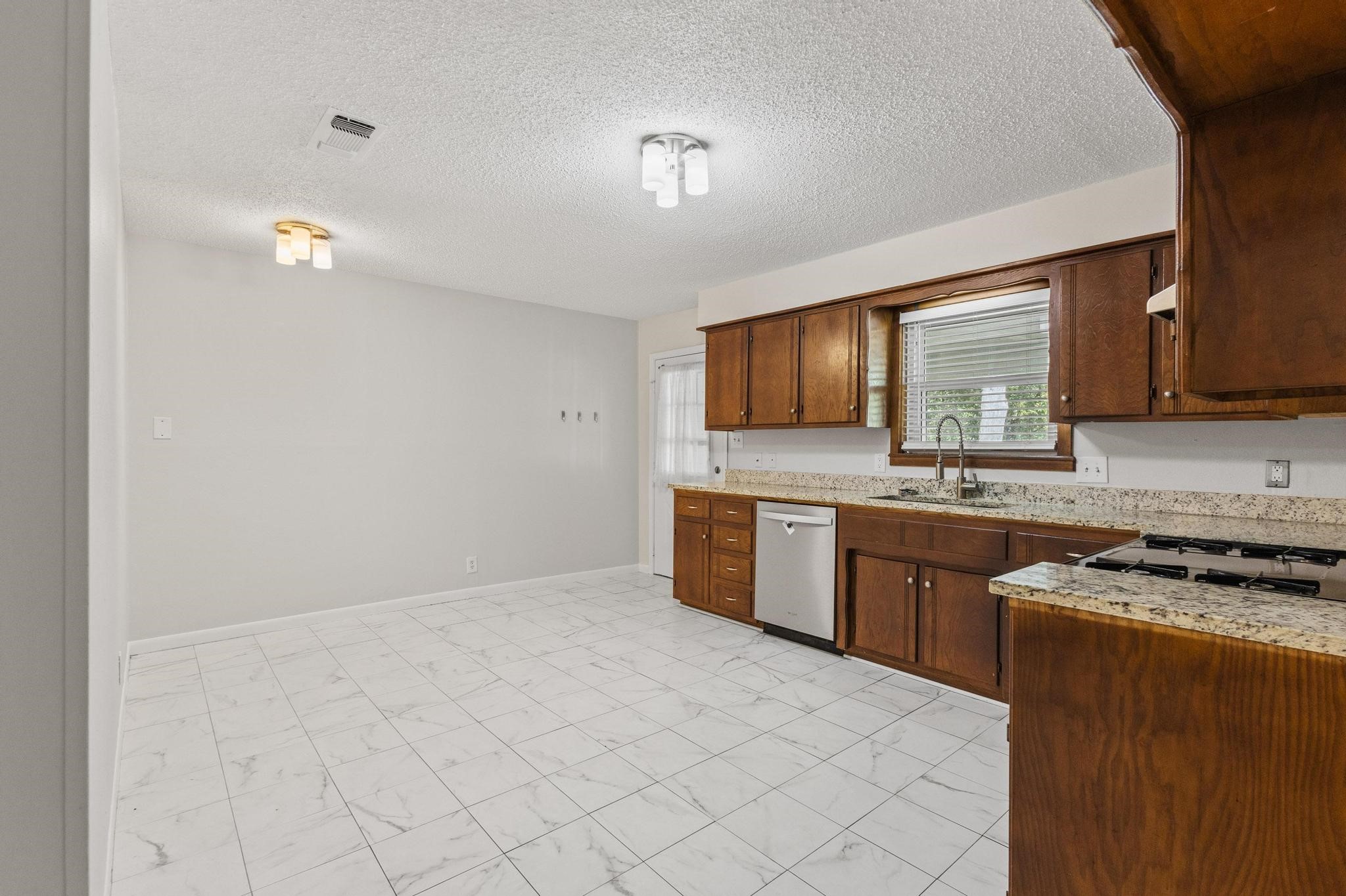 904 S Gribble Street Sherman TX 75090