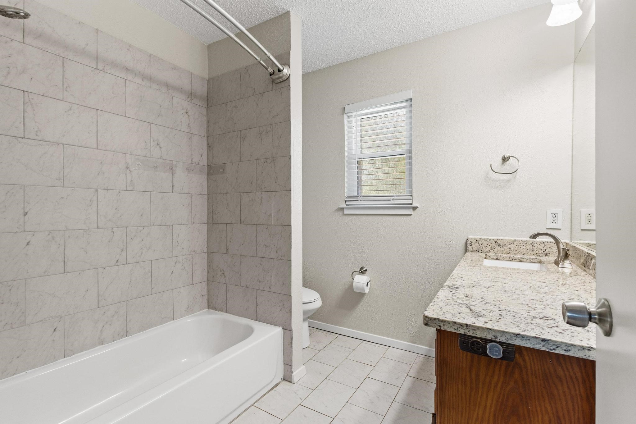 904 S Gribble Street Sherman TX 75090