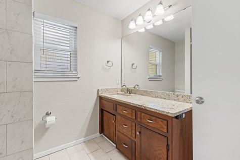 904 S Gribble Street Sherman TX 75090