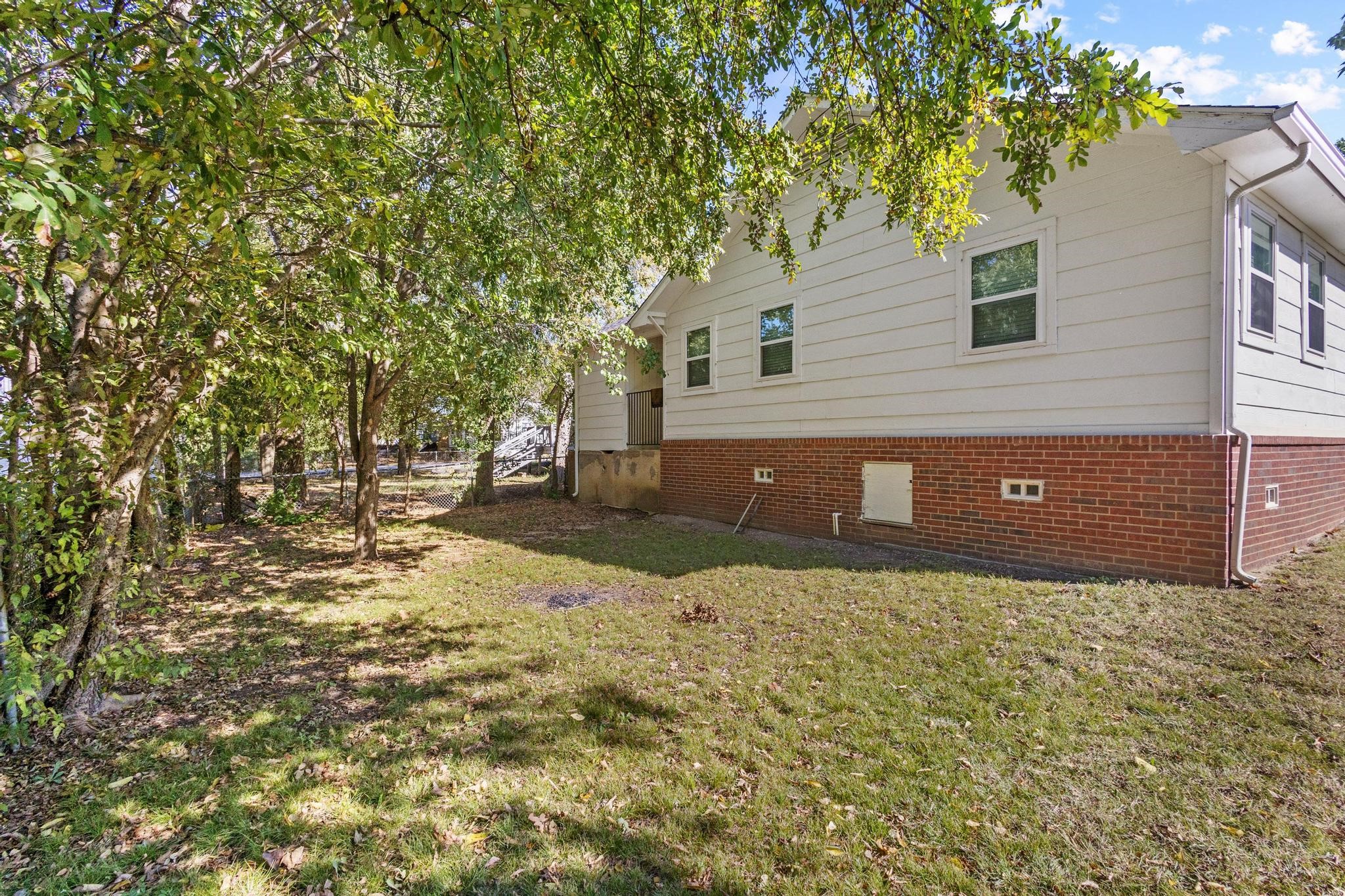 904 S Gribble Street Sherman TX 75090