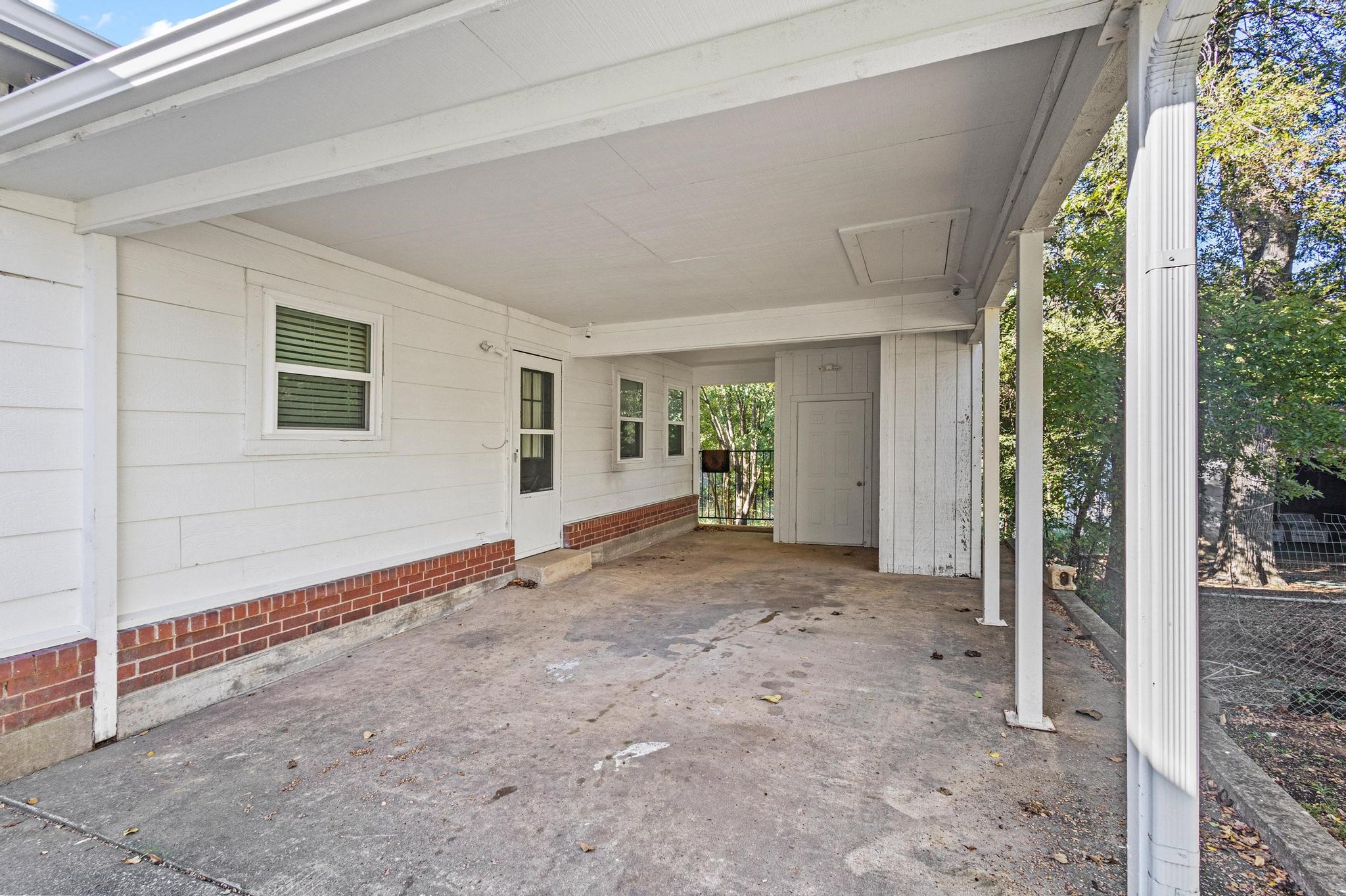 904 S Gribble Street Sherman TX 75090