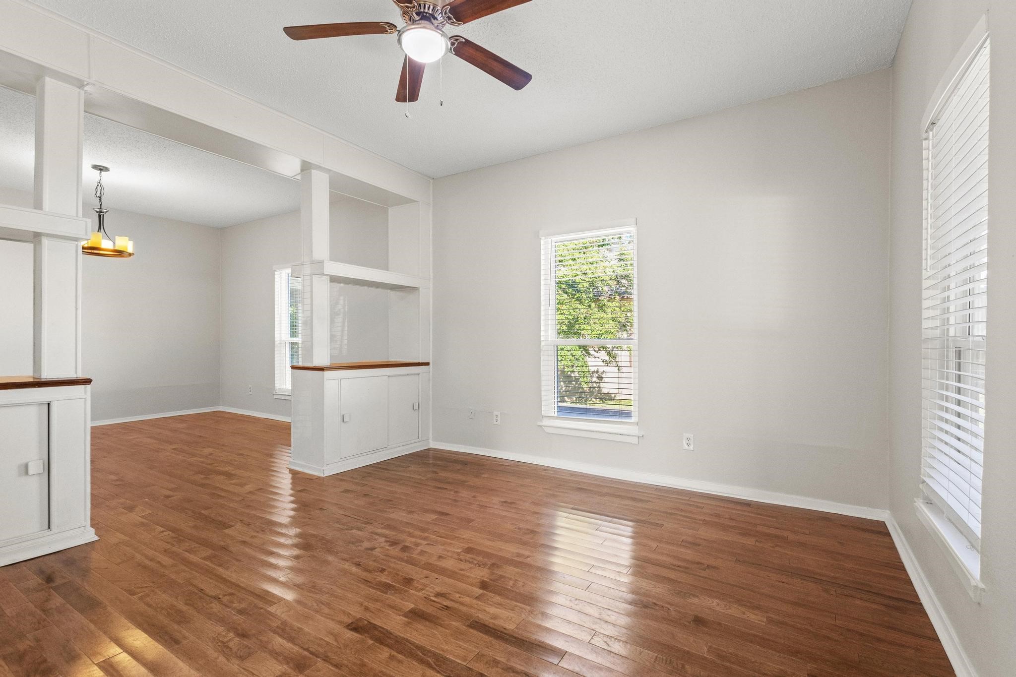 904 S Gribble Street Sherman TX 75090