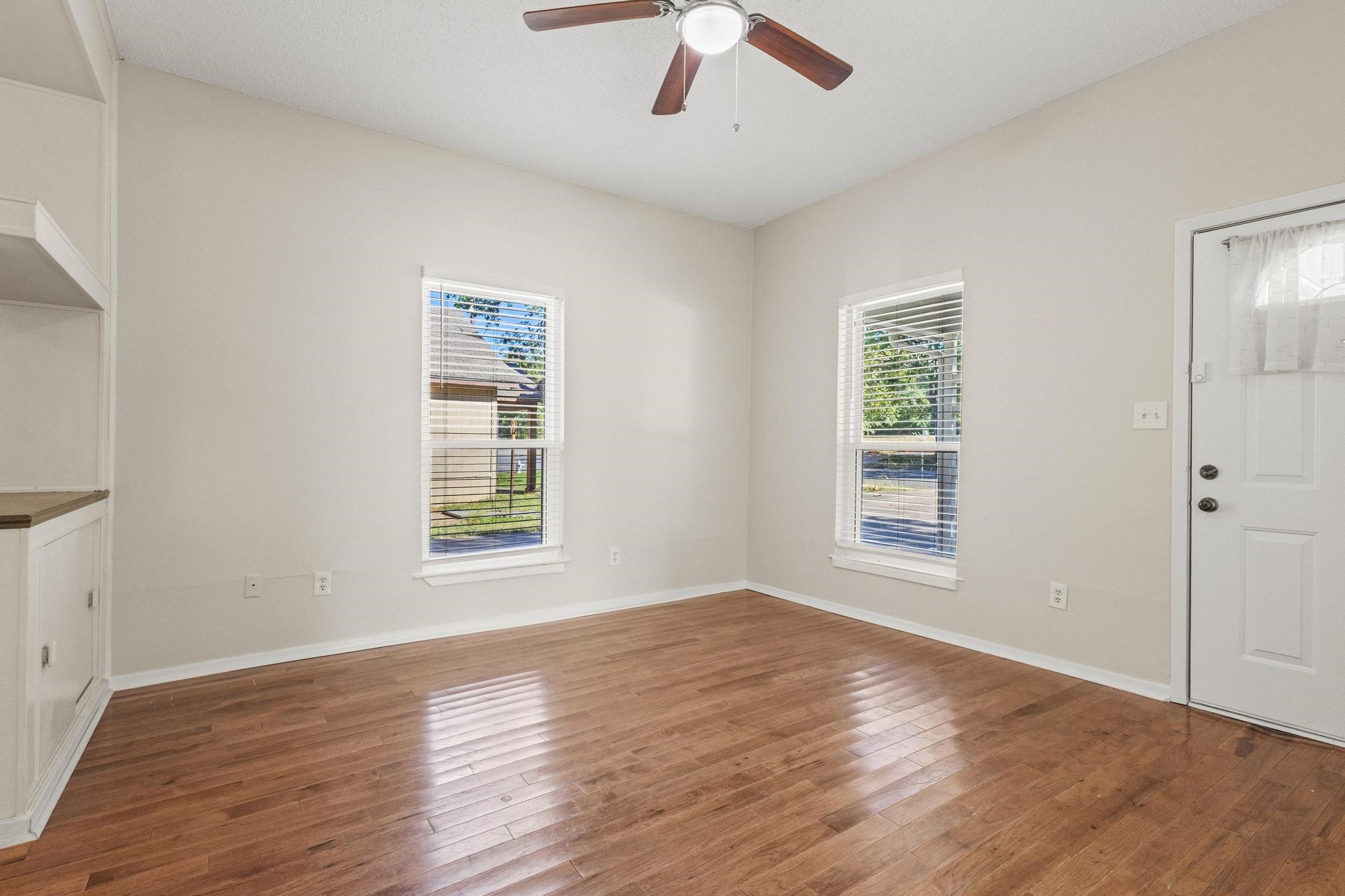 904 S Gribble Street Sherman TX 75090