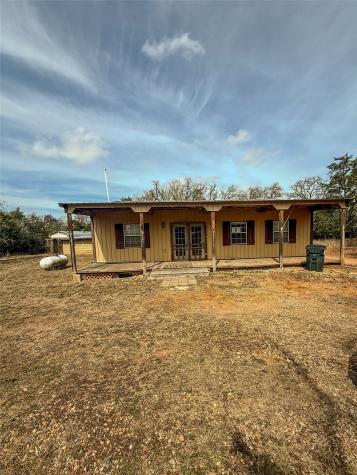1007 Private Road 2002 Giddings TX 78659