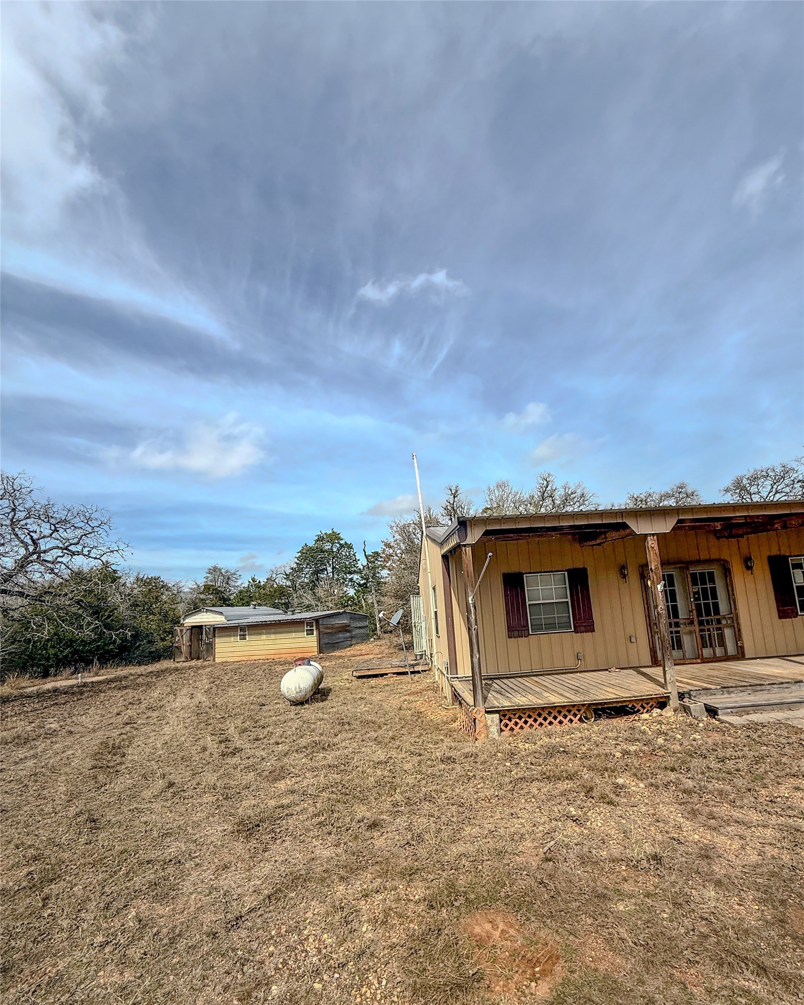 1007 Private Road 2002 Giddings TX 78659
