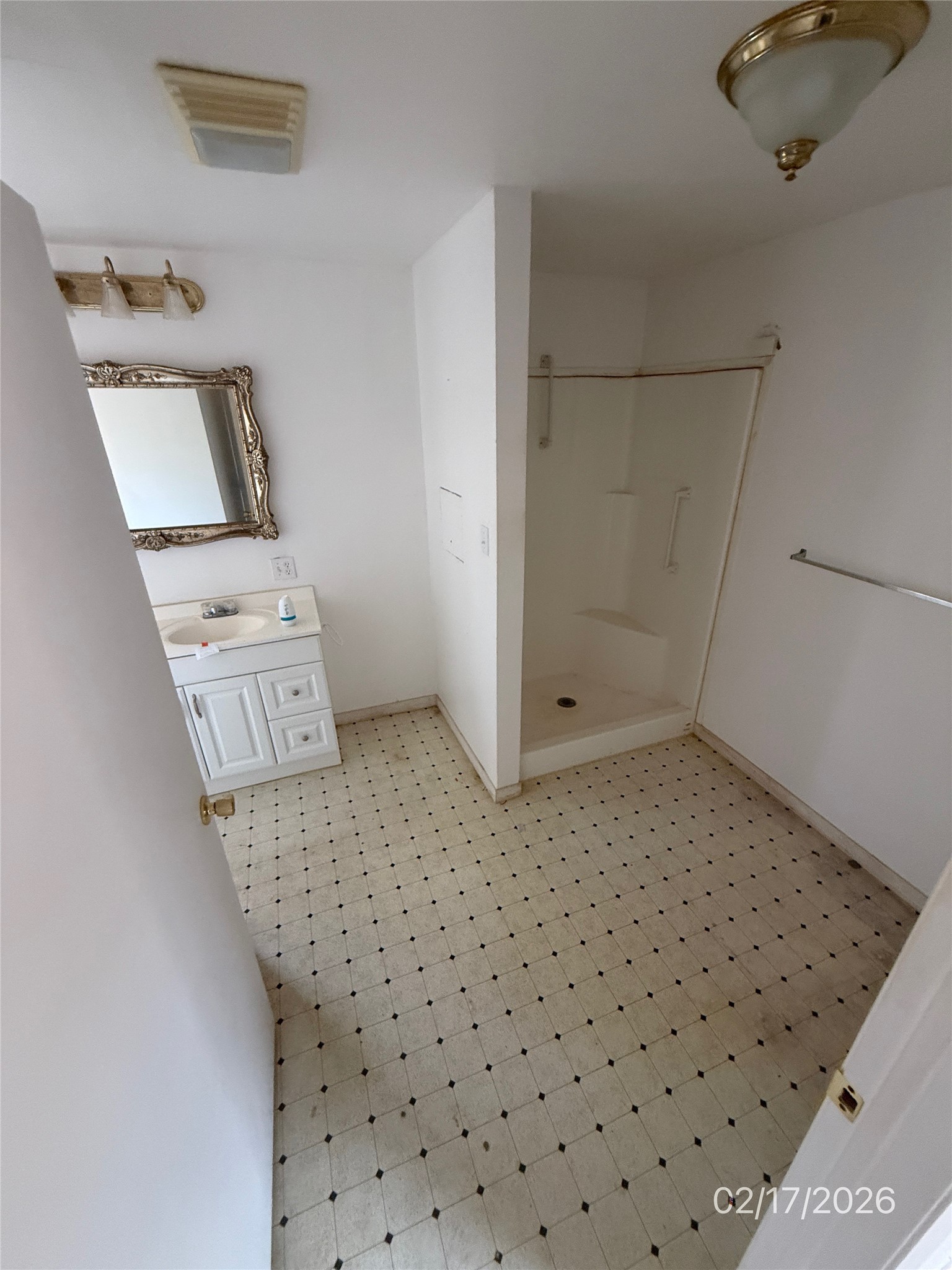 1007 Private Road 2002 Giddings TX 78659