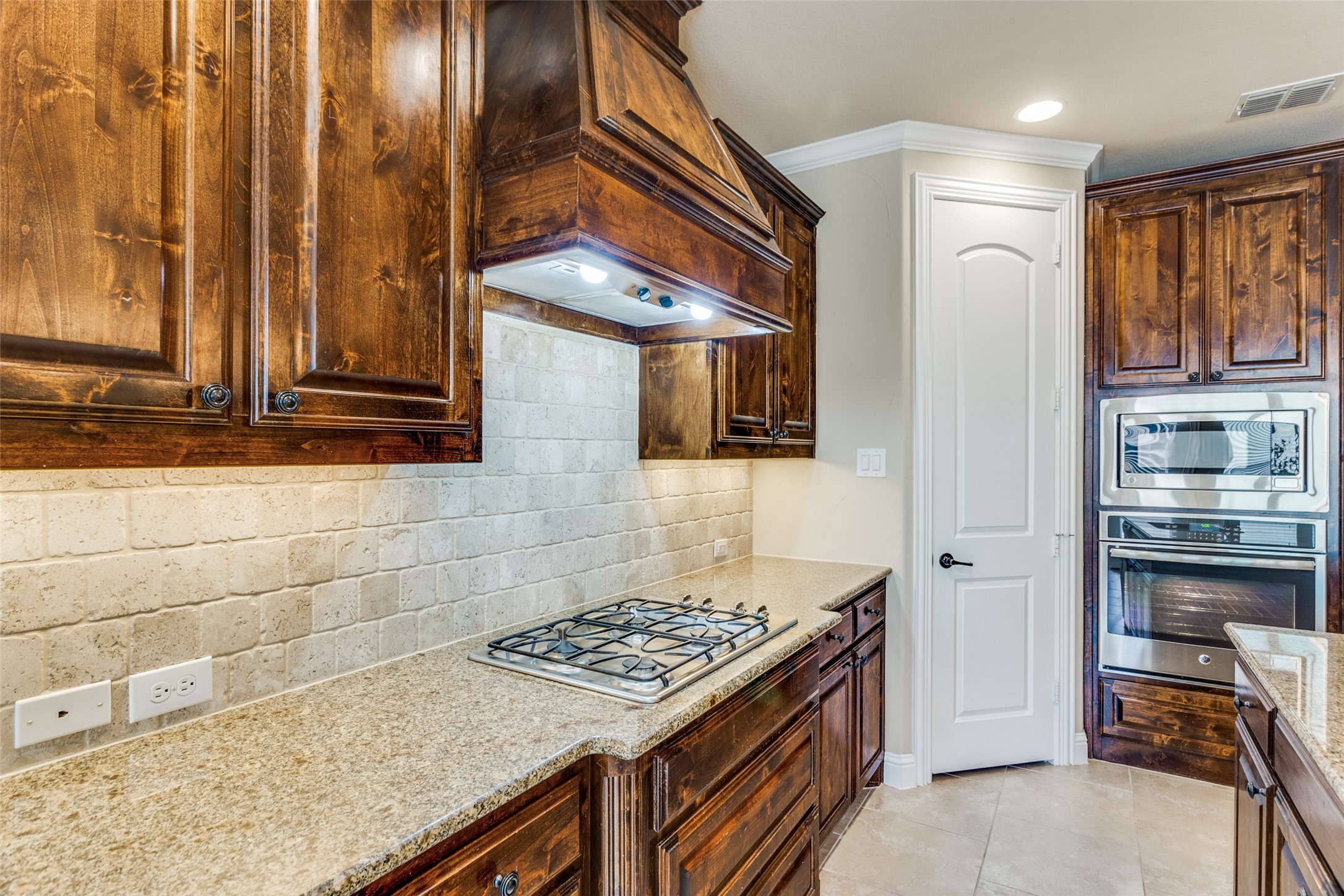 2824 Earl Drive Trophy Club TX 76262