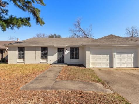 7625 Woodfield Road Fort Worth TX 76112