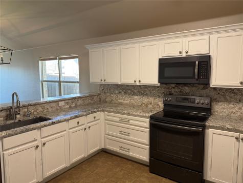 2027 Fair Weather Drive Lancaster TX 75146