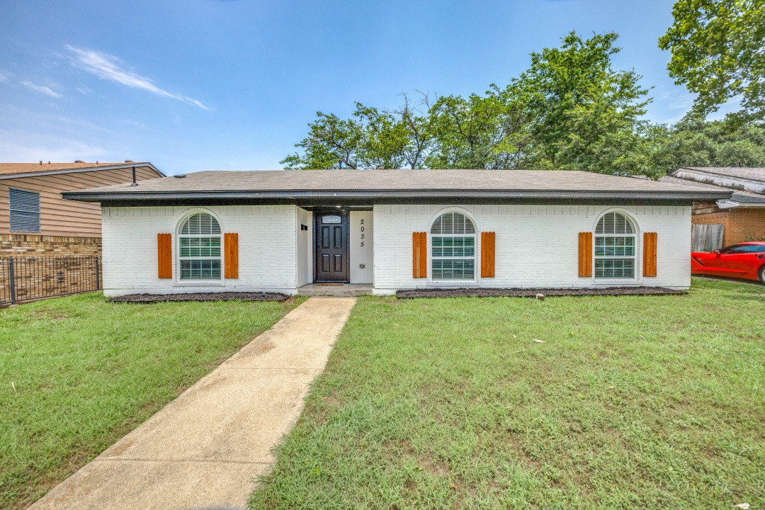2035 Abshire Lane Dallas TX 75228