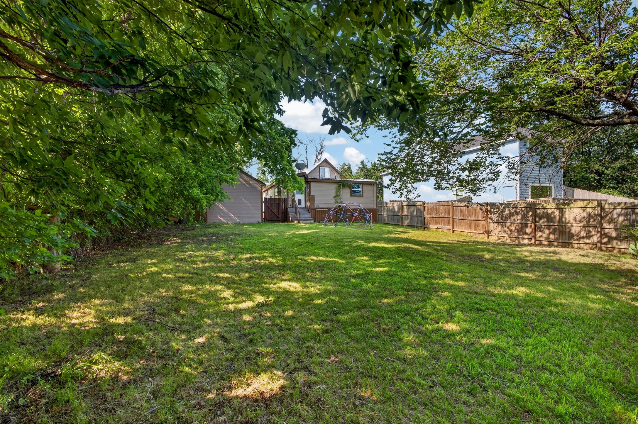 715 W Munson Street Denison TX 75020