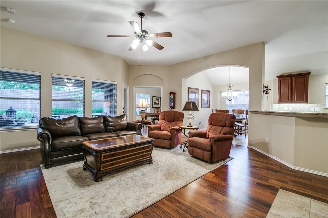 1327 Canyon Creek Road Wylie TX 75098
