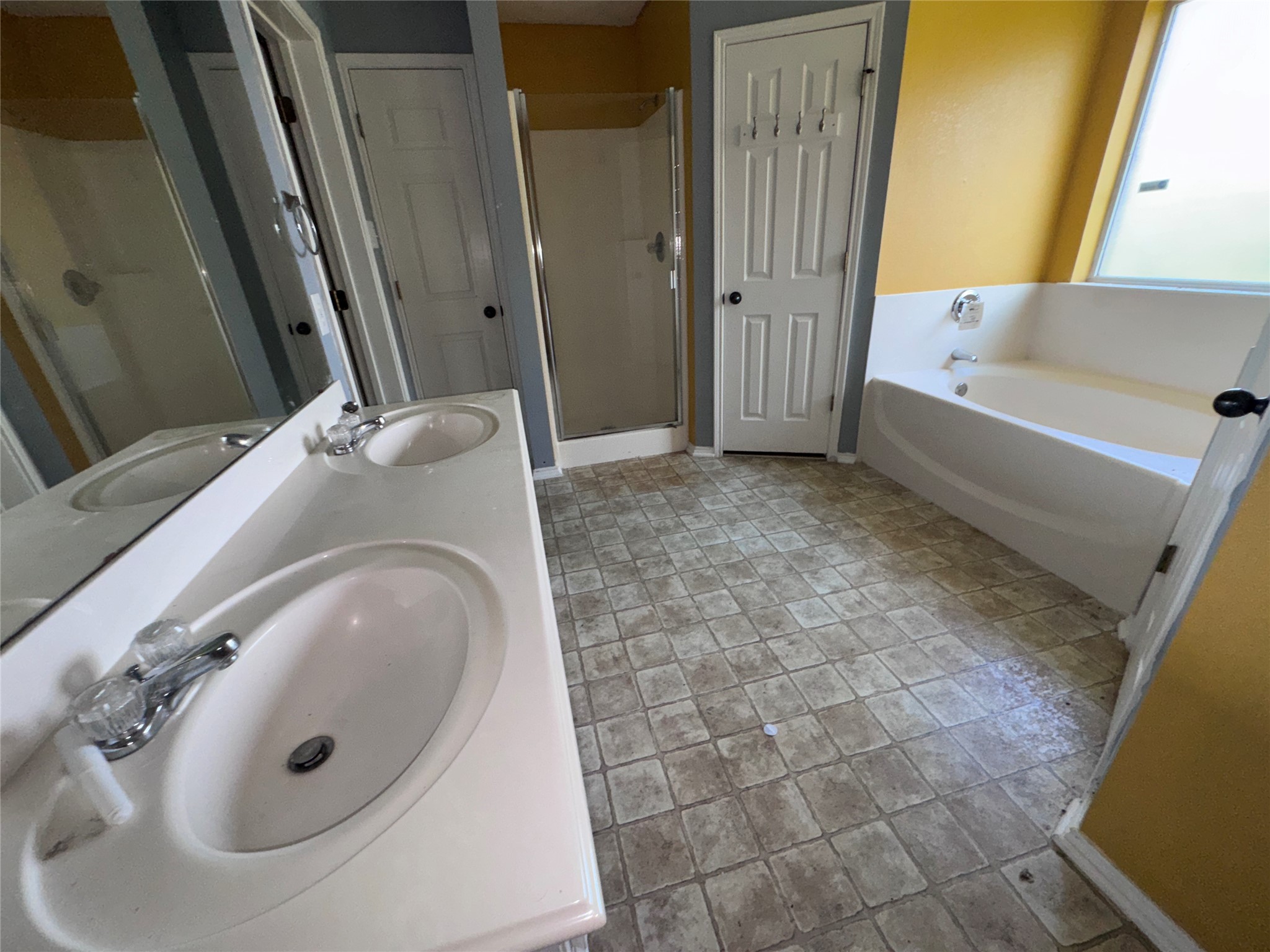 517 Birch Street Crowley TX 76036