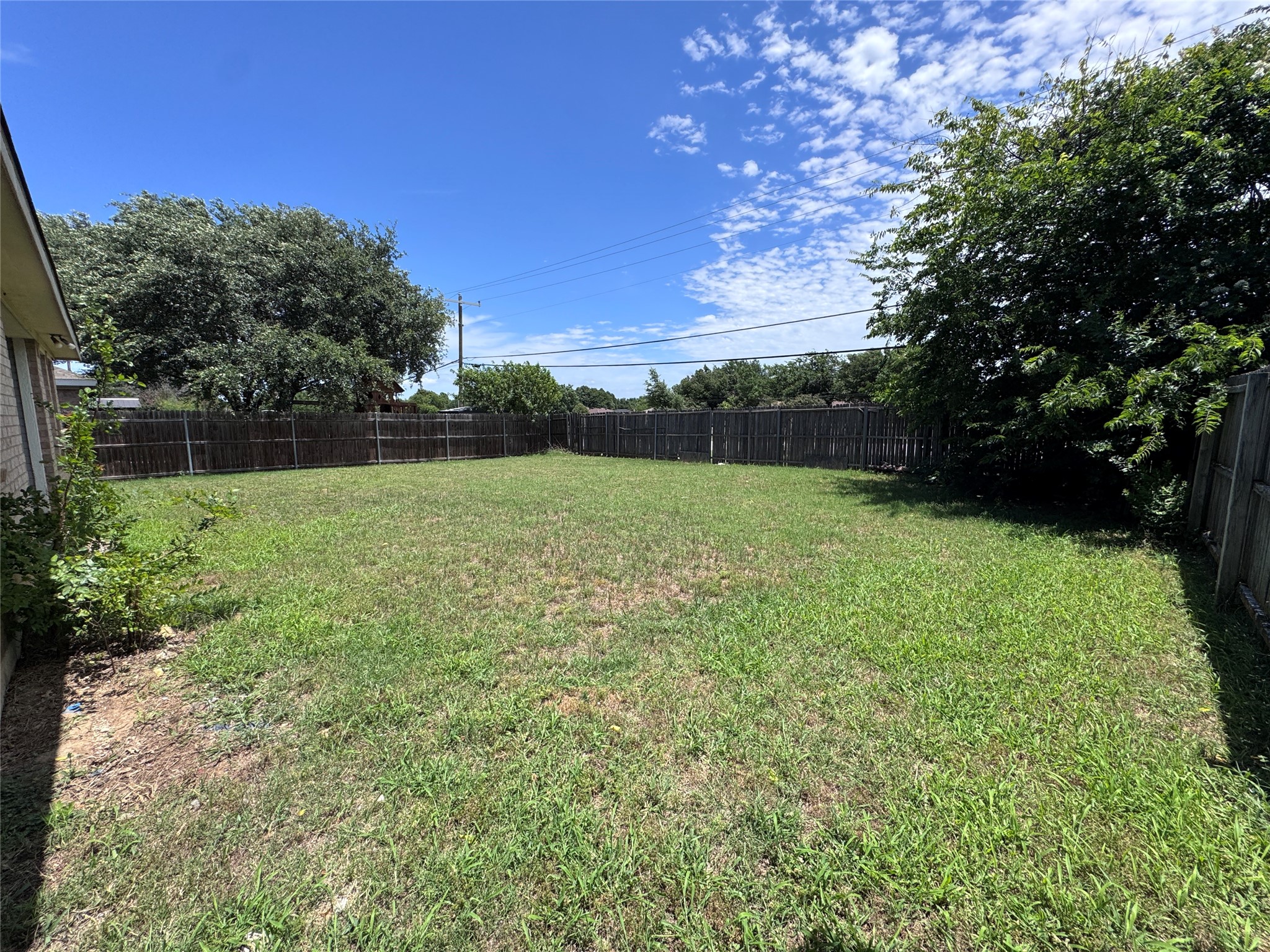 517 Birch Street Crowley TX 76036
