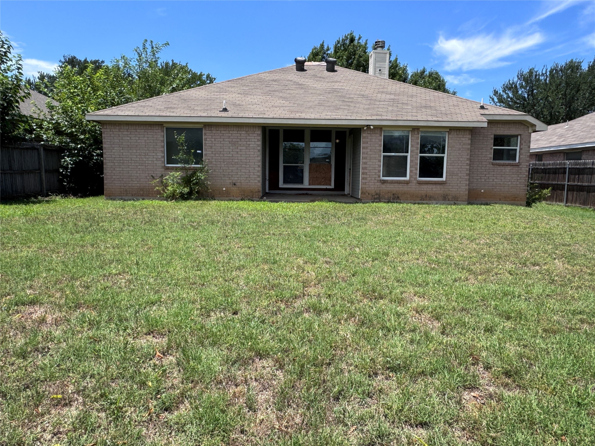 517 Birch Street Crowley TX 76036