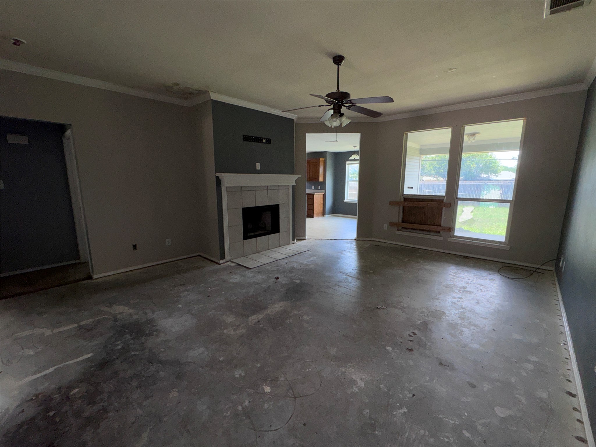 517 Birch Street Crowley TX 76036